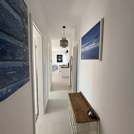 Alma Mare - Modern With Soul & View Daire