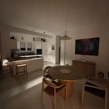 Alma Mare - Modern With Soul & View