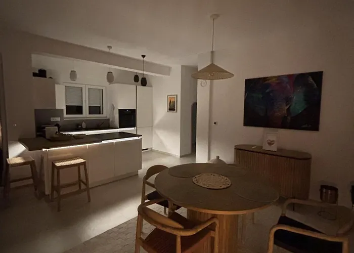 Alma Mare - Modern With Soul & View