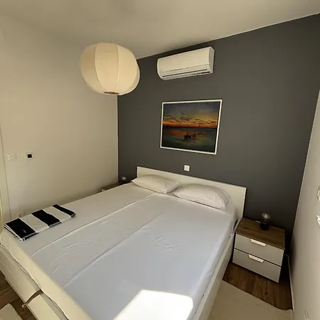 Alma Mare - Modern With Soul & View *